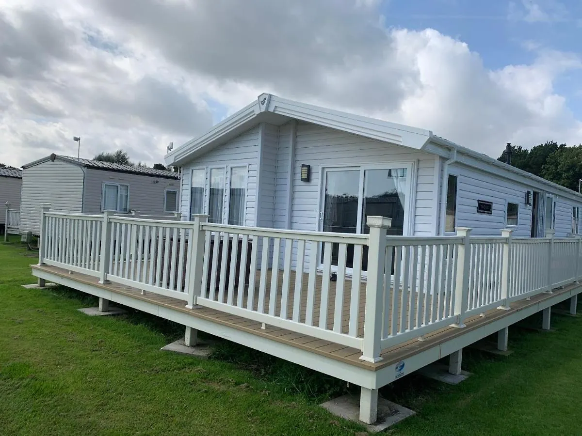 8 Birth Lodge On Cayton Bay Holiday Park Scarborough